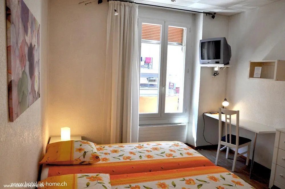 Hotel At Home Genf 3*,